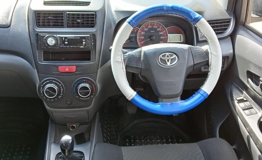 Toyota Avanza 1.5 SX