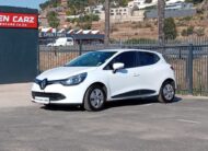 Renault Clio IV 900T Dynamique 5-dr (66kW)