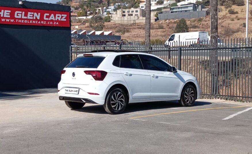 Volkswagen Polo 1.0 TSI Comfortline Auto