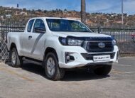 Toyota Hilux 2.4 GD-6 Raised Body SRX Auto Extended Cab