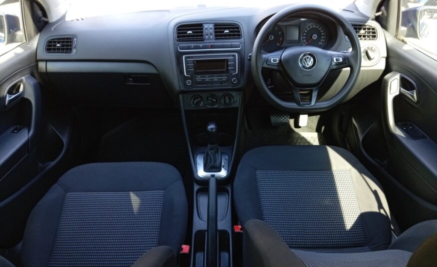 Volkswagen Polo Vivo 1.6 Comfortline Auto