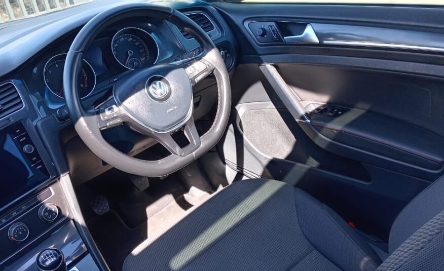 Volkswagen Golf VII 1.0 TSI Comfortline