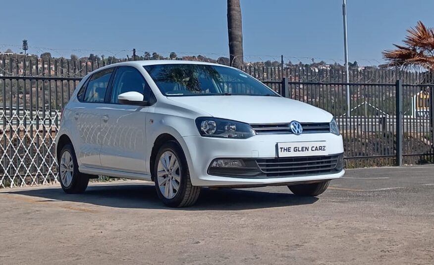 Volkswagen Polo Vivo 1.6 Comfortline Auto