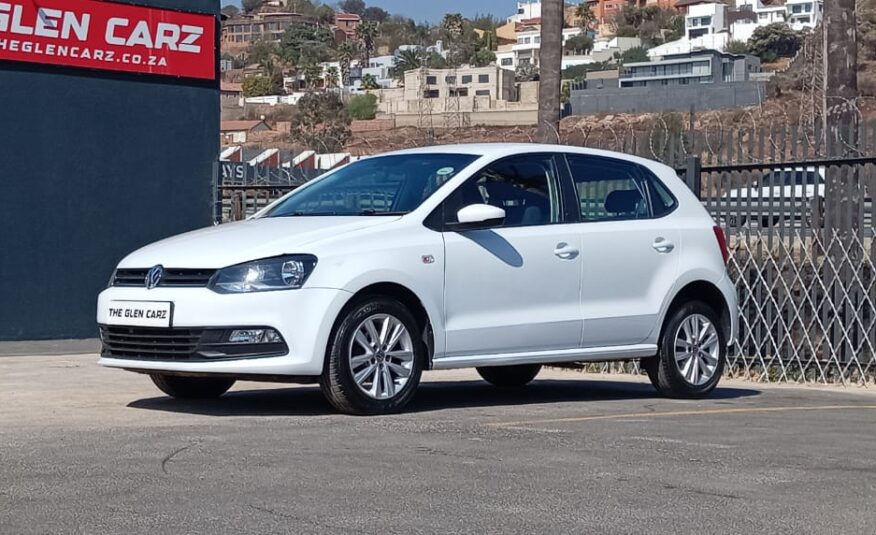 Volkswagen Polo Vivo 1.6 Comfortline Auto