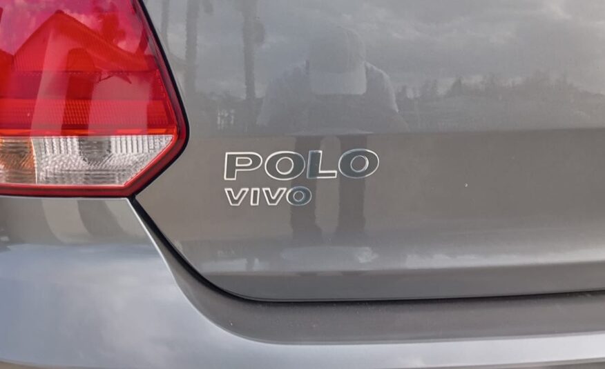 Volkswagen Polo Vivo 1.6 Highline