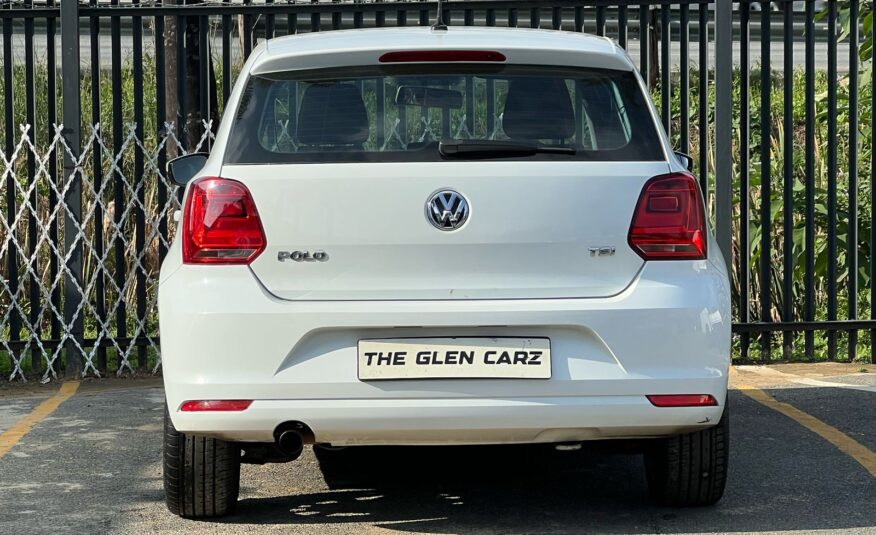 Volkswagen Polo 1.0 TSI Comfortline Auto