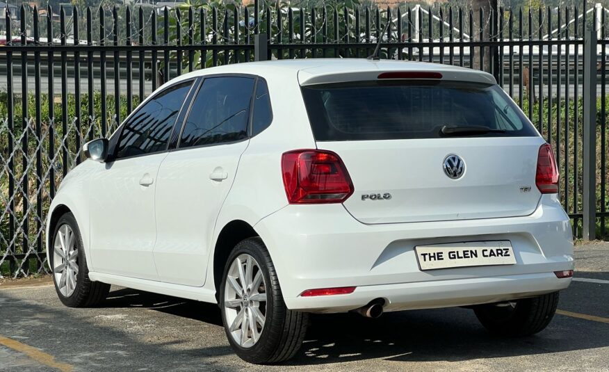Volkswagen Polo 1.0 TSI Comfortline Auto