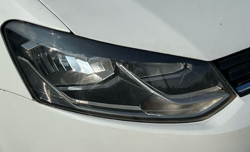 Volkswagen Polo 1.0 TSI Comfortline Auto