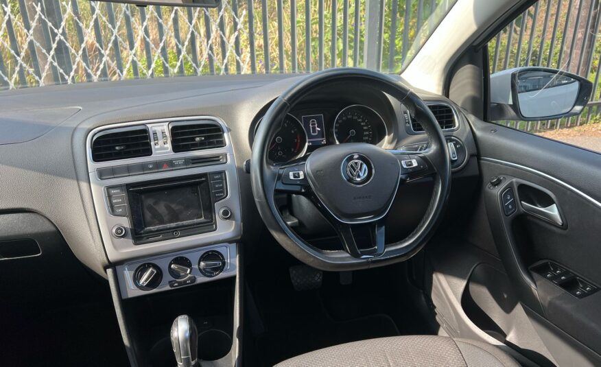 Volkswagen Polo 1.0 TSI Comfortline Auto