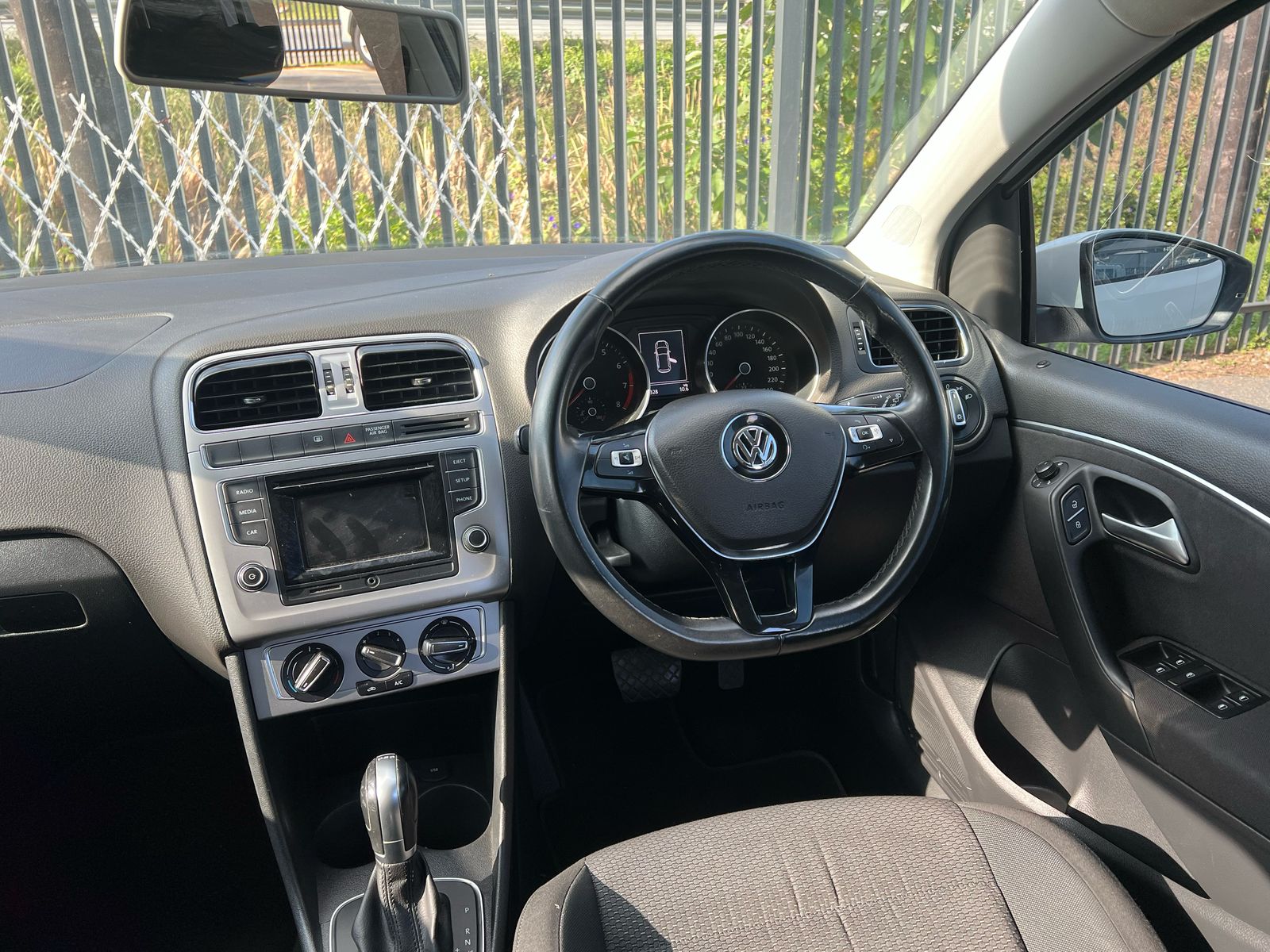 Volkswagen Polo 1.0 TSI Comfortline Auto