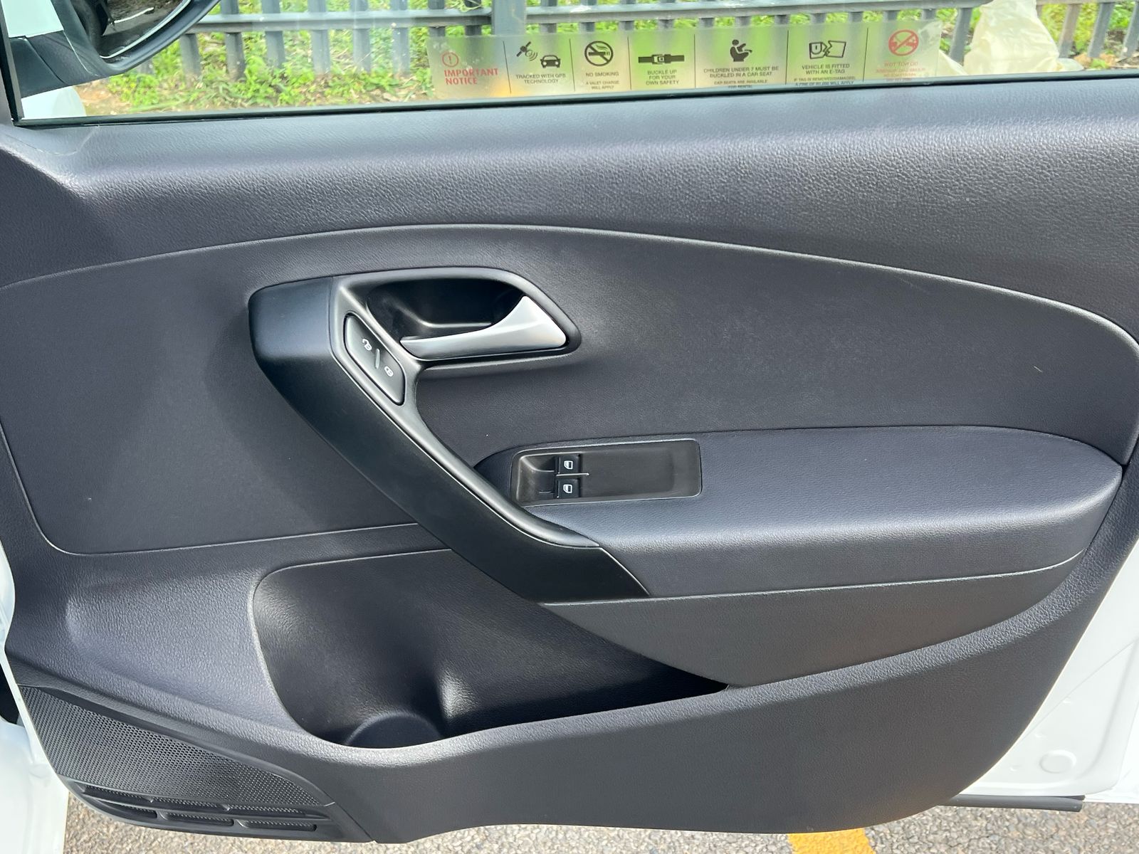 Volkswagen Polo Vivo 1.4 Comfortline