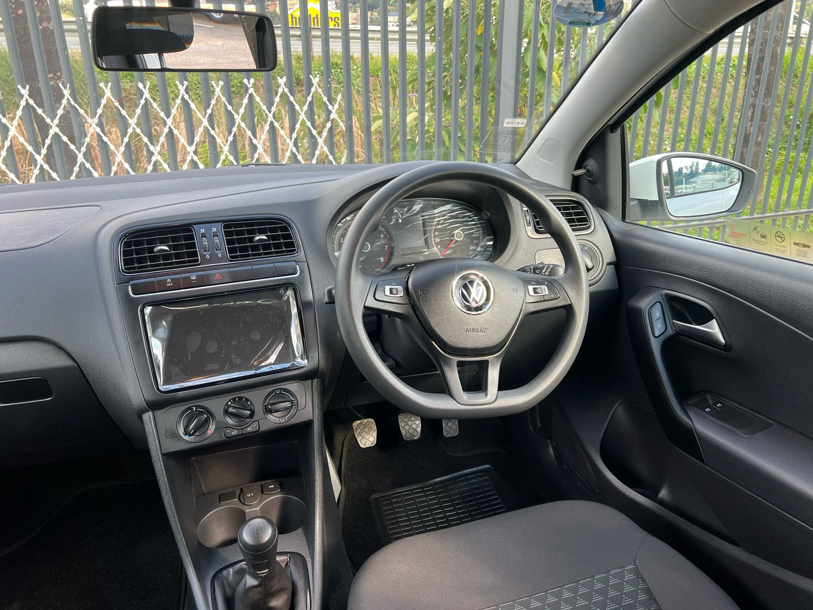 Volkswagen Polo Vivo 1.4 Comfortline