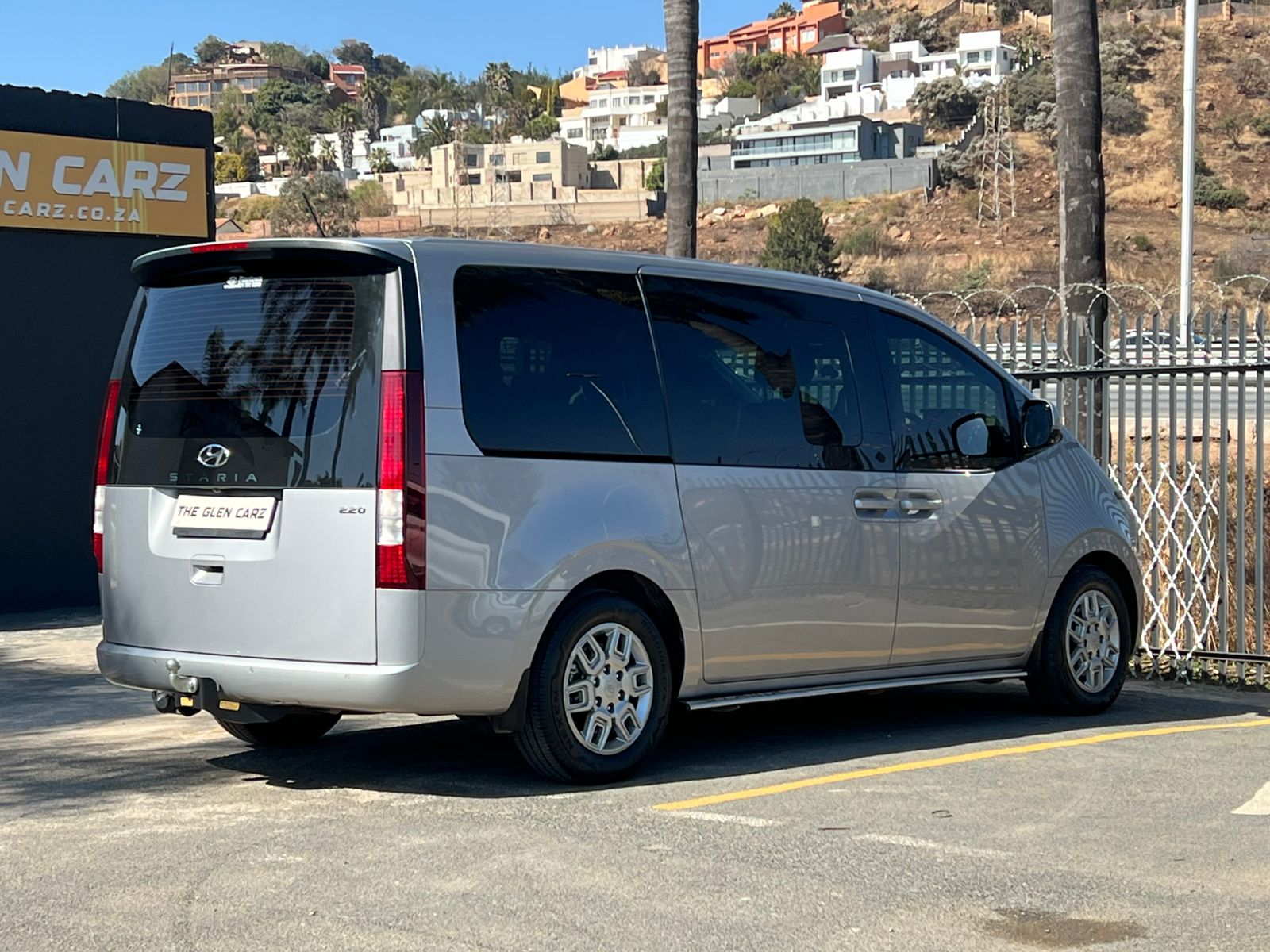 Hyundai Staria 2.2d Executive Auto