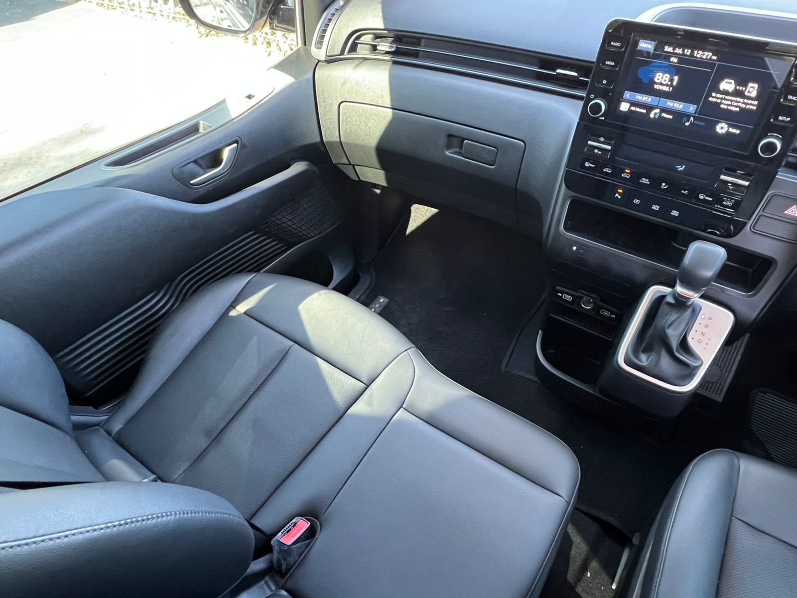 Hyundai Staria 2.2d Executive Auto