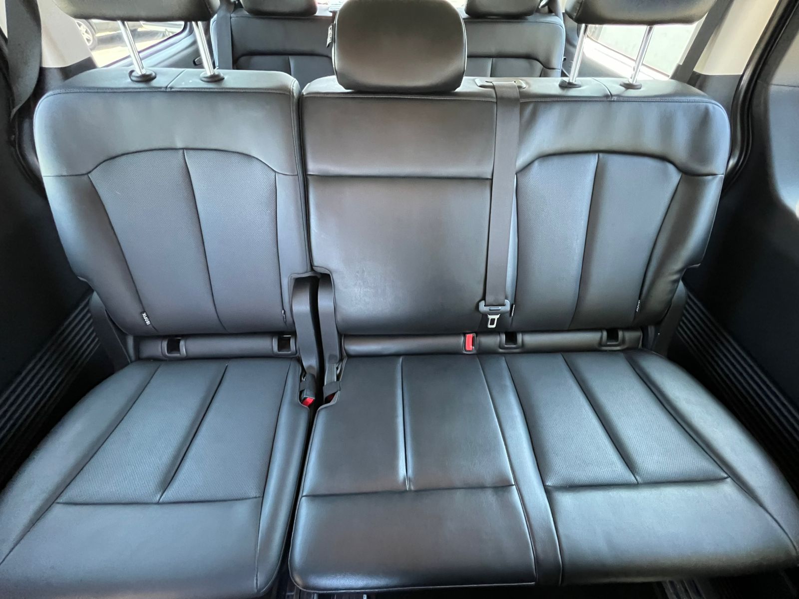 Hyundai Staria 2.2d Executive Auto