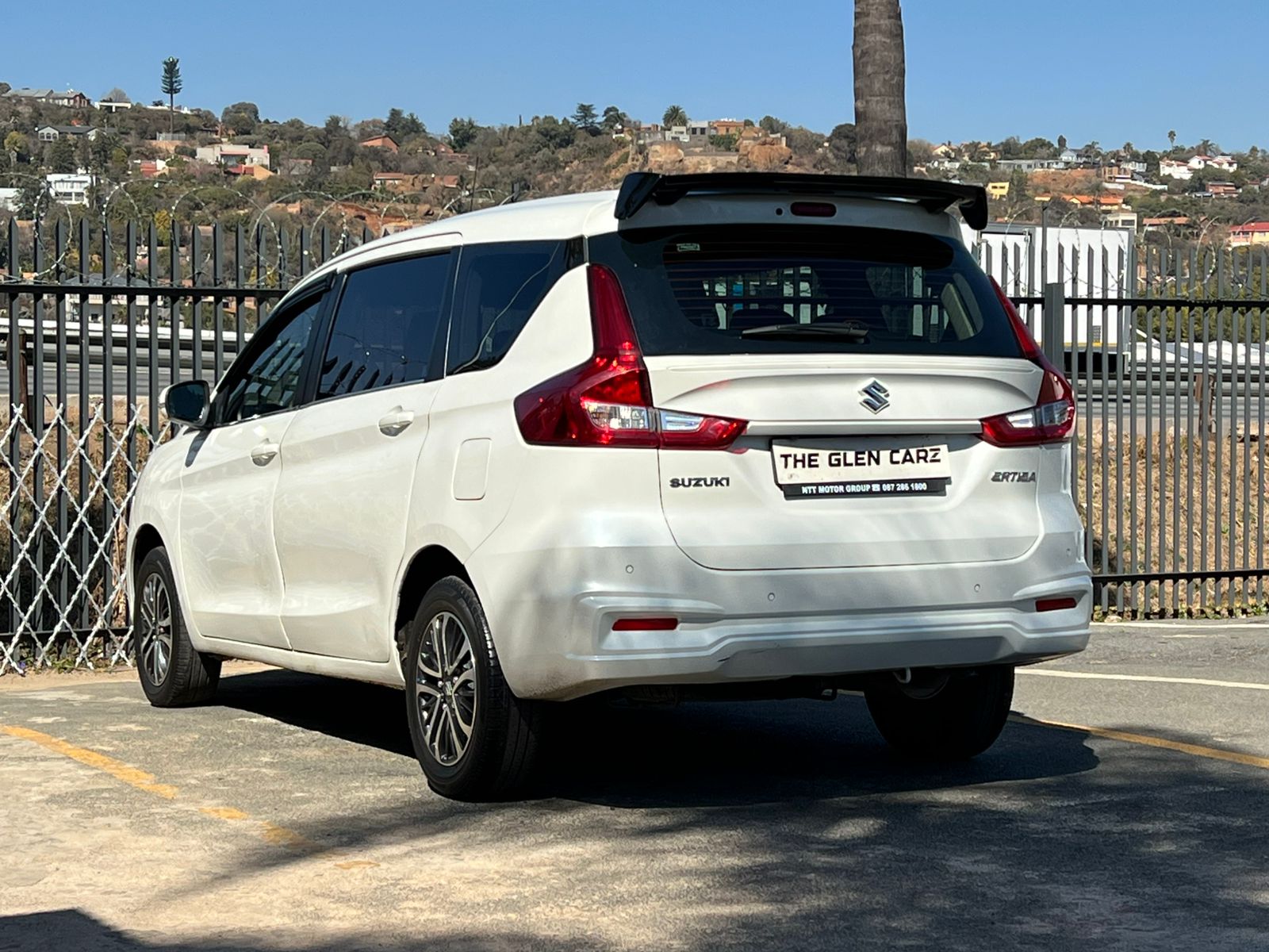 Suzuki Ertiga 1.5 GL Auto