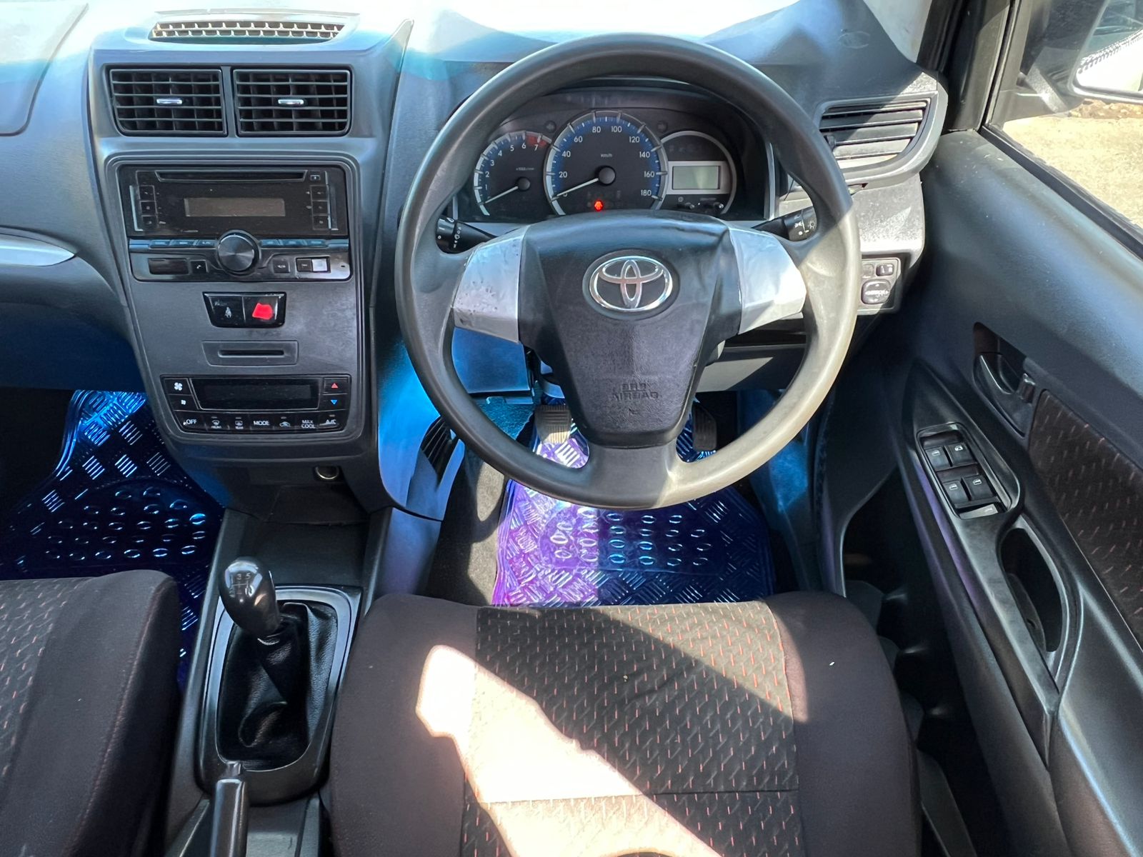 Toyota Avanza 1.5 SX