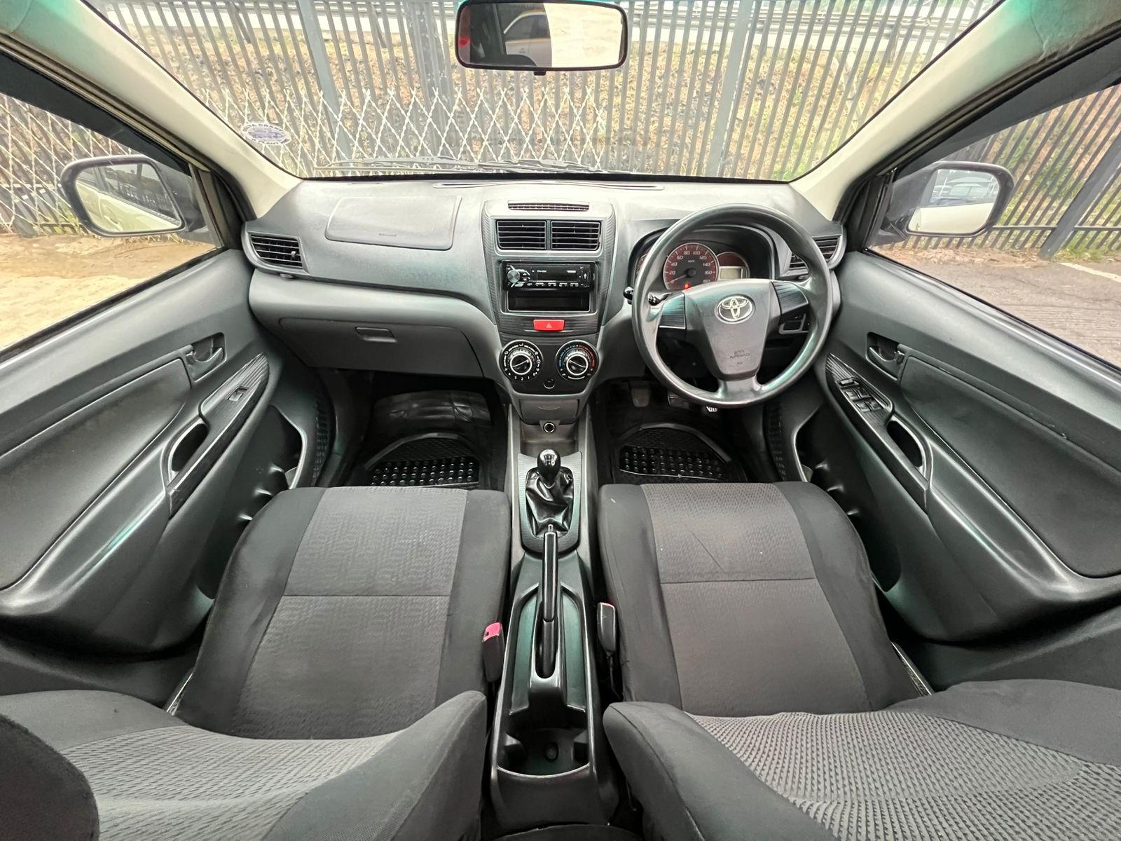 Toyota Avanza 1.5 SX